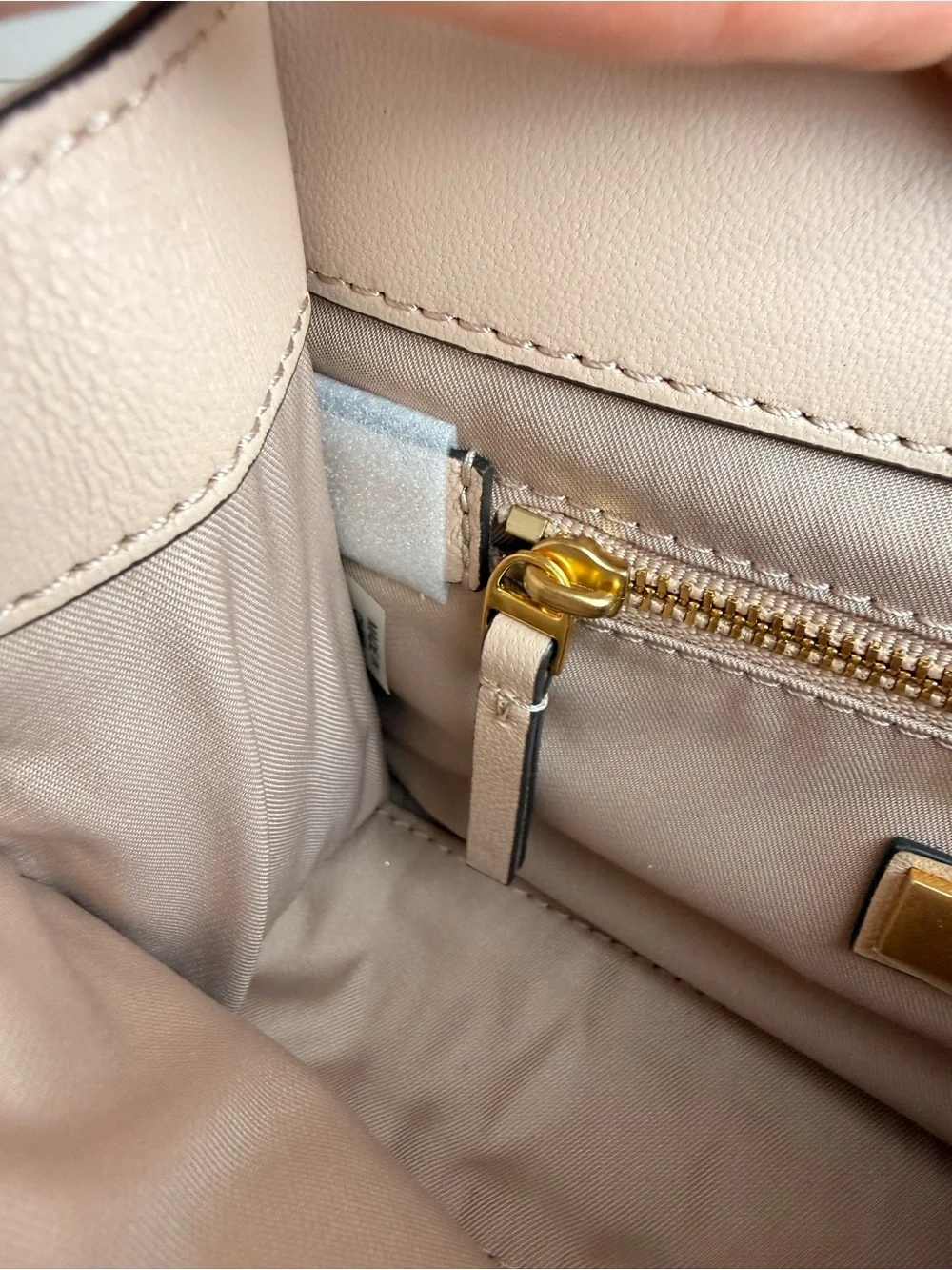 $528 Tory Burch Fleming Stud Small Shoulder Bag Goan Sand Beige Leather 46362